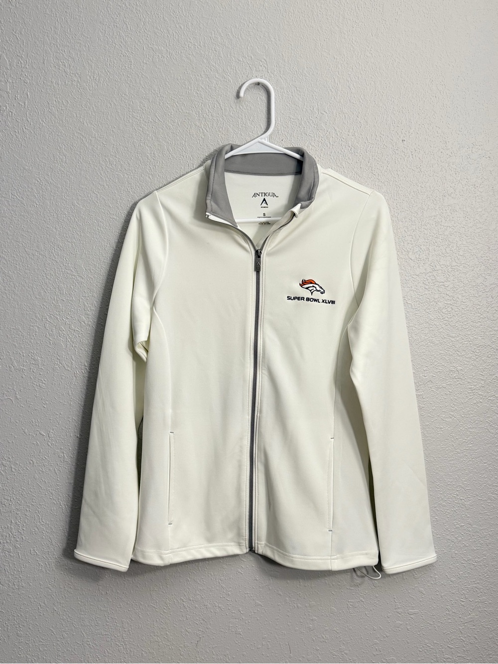 Antigua Women's Denver Bronco’s Full-Zip Utility Jacket